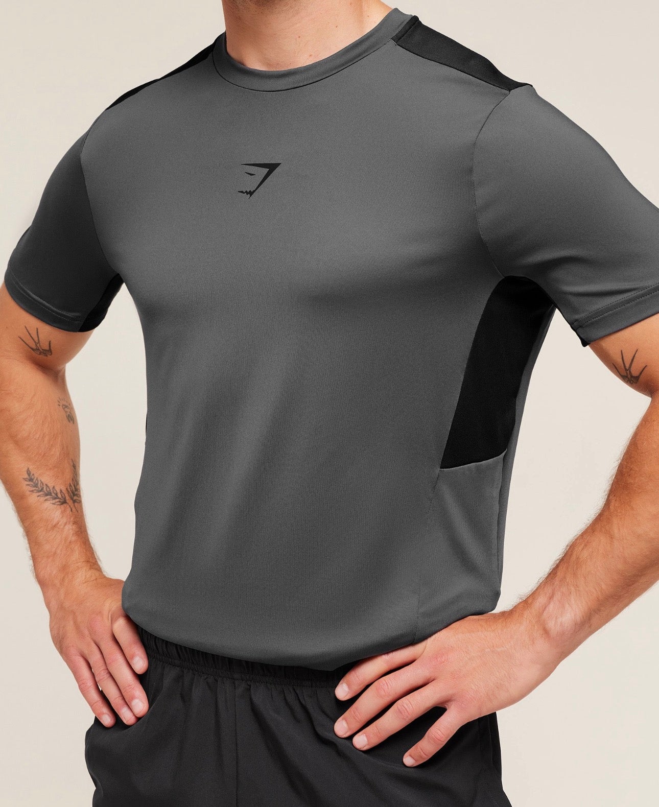 Sport T-Shirt Slim Fit Dark Grey/Black GymShark