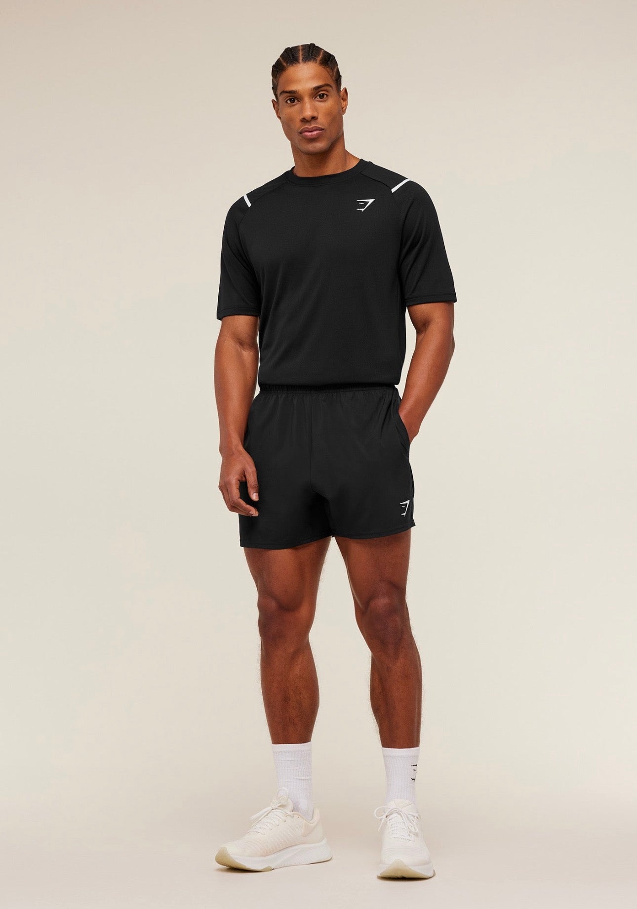 🆕 Arrival Contrast T-Shirt Black GymShark