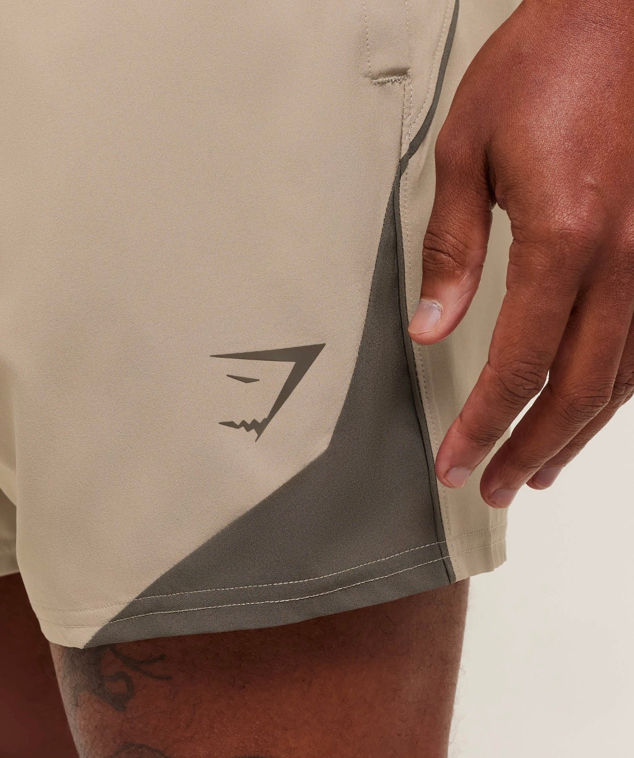 Arrival Block 6” Shorts Cement Brown Slim Fit GymShark