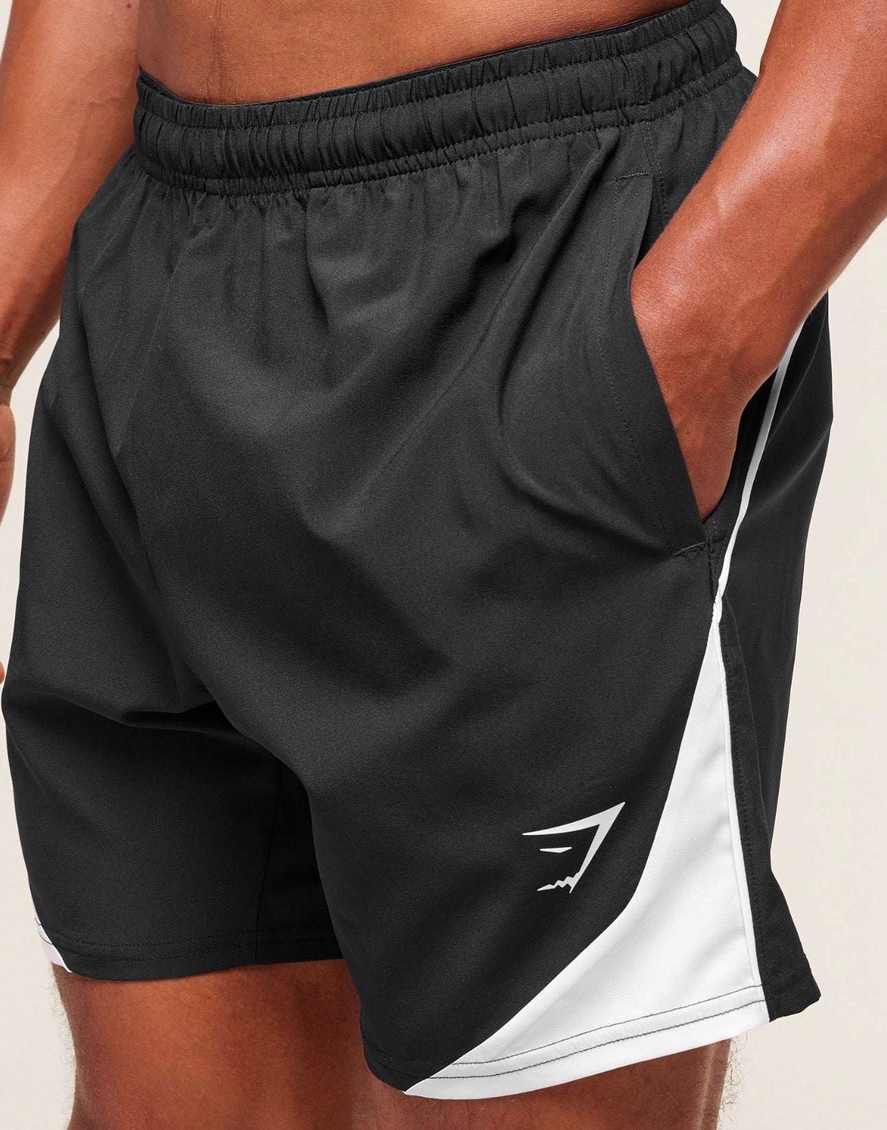 Arrival Block 6” Shorts Black Slim Fit GymShark