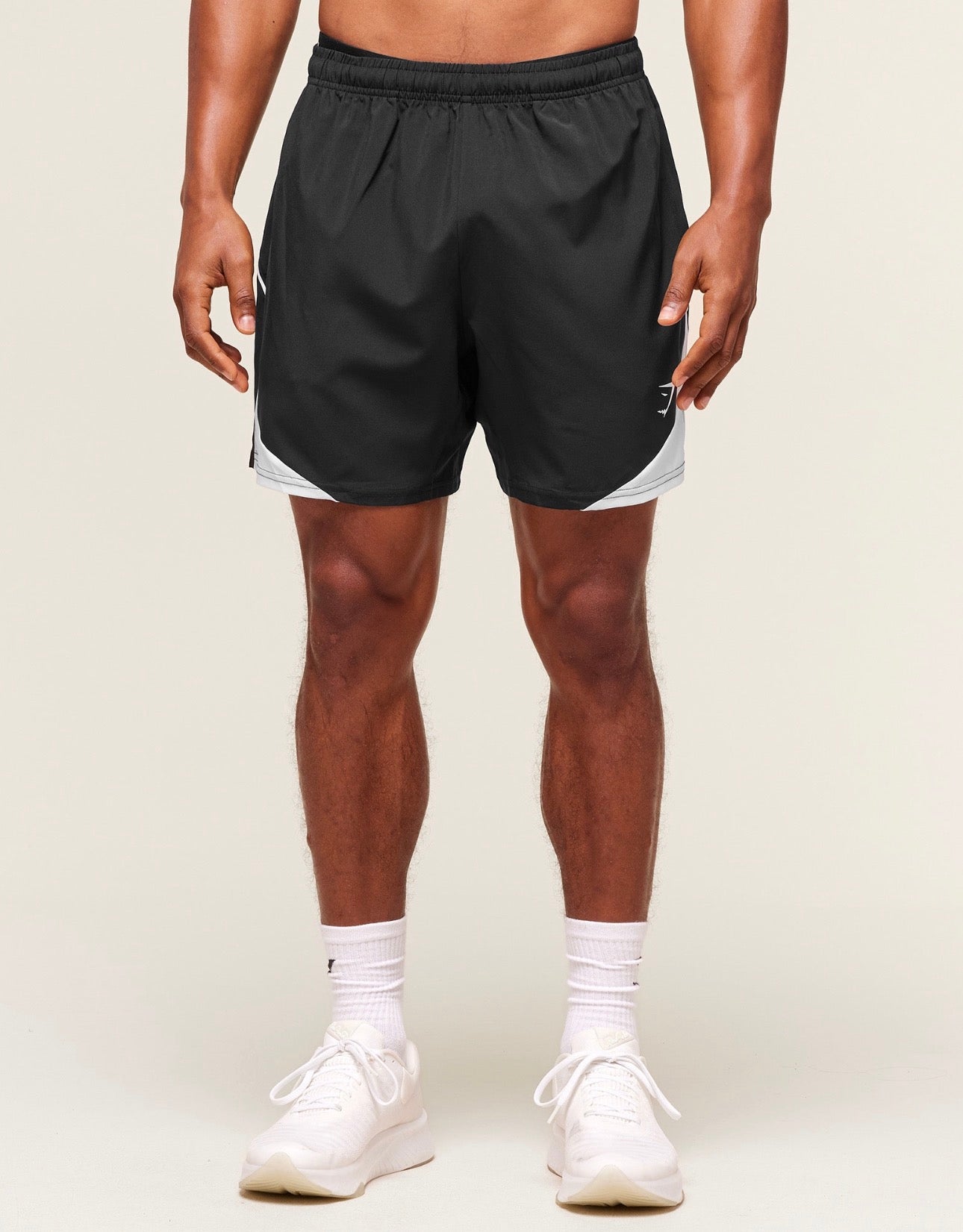 Arrival Block 6” Shorts Black Slim Fit GymShark